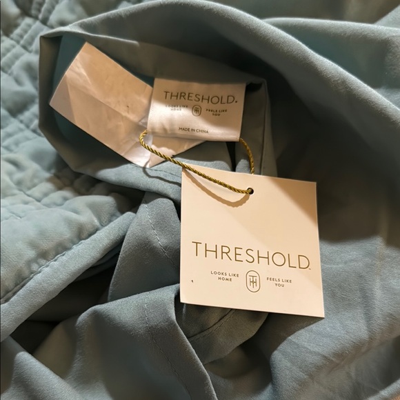 NWT Threshold Blue Quilted Bedding I have 2 king shams sold together - Picture 3 of 7